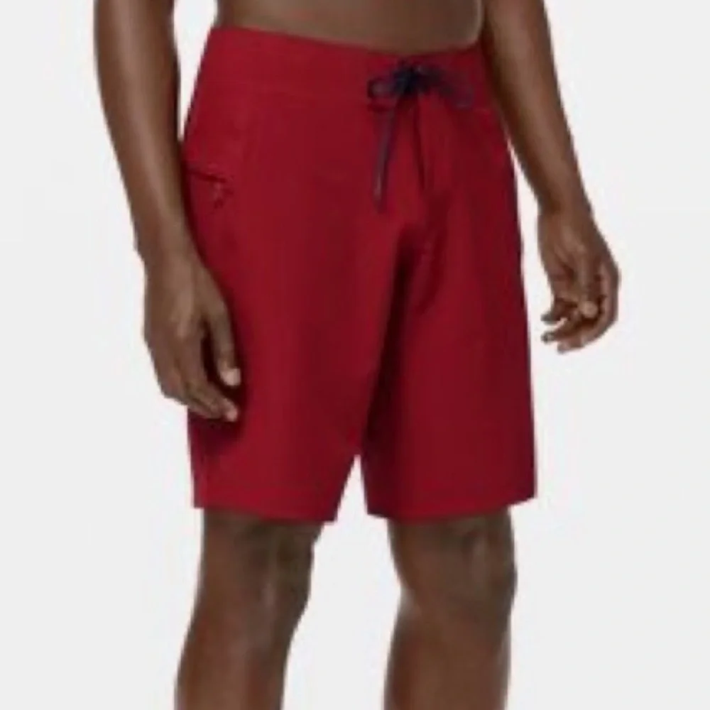 Lululemon Current State Board Short in Deep Red size 34